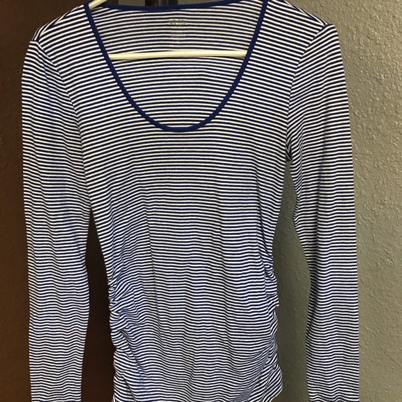 Motherhood Maternity Tops - Picture 4 of 6